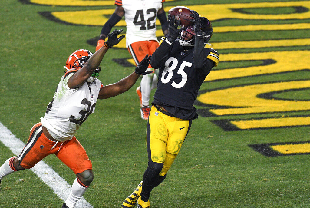 APTOPIX Browns Steelers Football